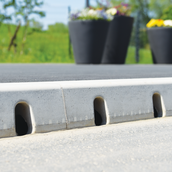 Borduri drenante ACO Drain KerbDrain