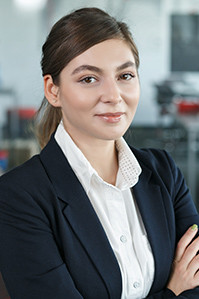 Alexandra Vlastaru 200X300